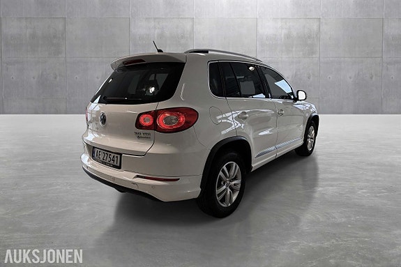 Volkswagen Tiguan 5 of 21