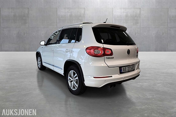 Volkswagen Tiguan 3 of 21