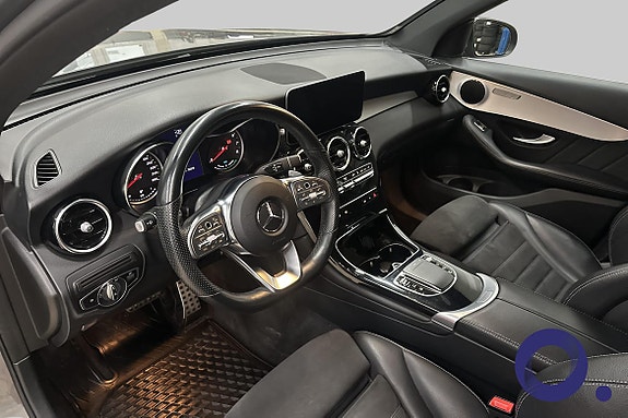 Mercedes-Benz GLC300 e 14 of 18