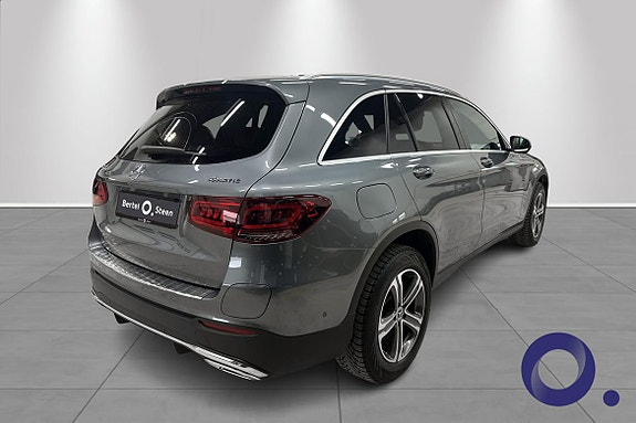 Mercedes-Benz GLC300 e 6 of 18