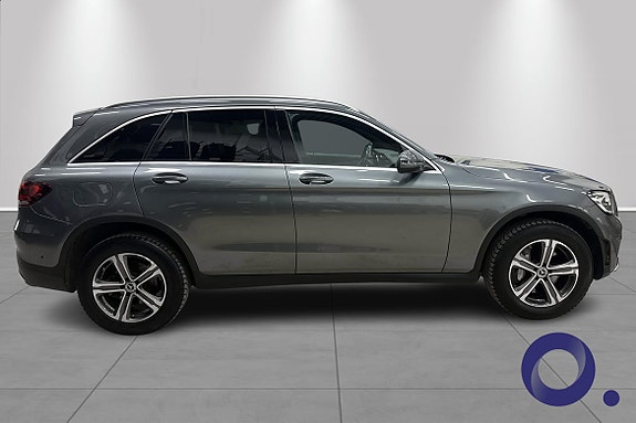 Mercedes-Benz GLC300 e 7 of 18