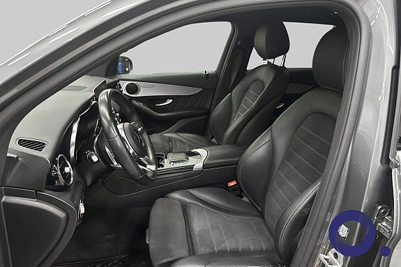 Mercedes-Benz GLC300 e 12 of 18