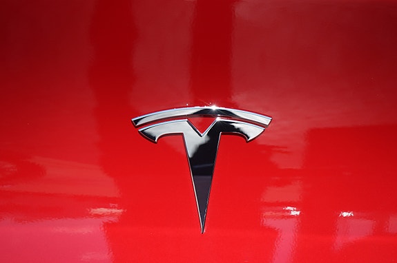 Tesla Model Y 19 of 30