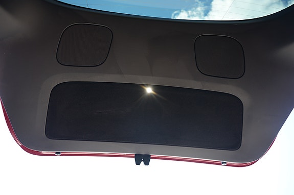 Tesla Model Y 27 of 30