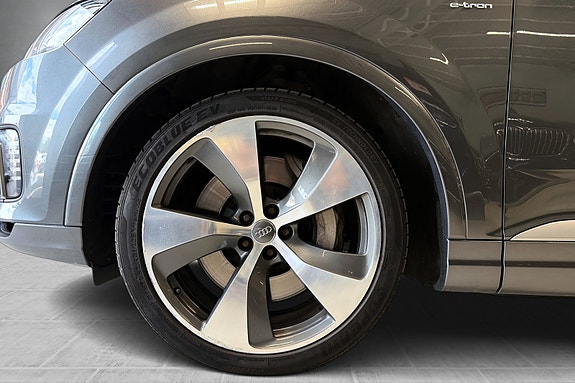 Audi Q7 5 of 5