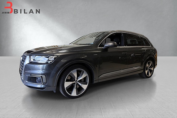 Audi Q7 3 of 5