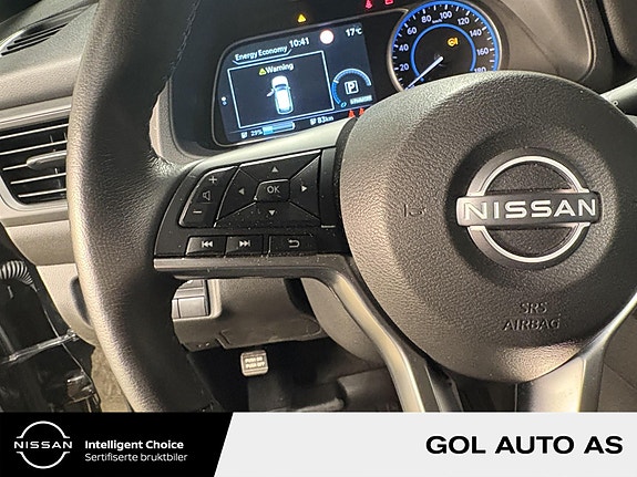 Nissan Leaf 16 of 24