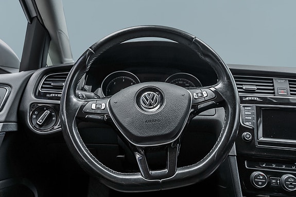 Volkswagen Golf Sportsvan 14 of 30