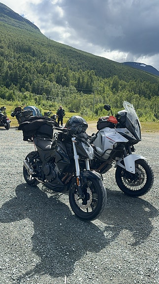 VOGE 500 R 6 of 8