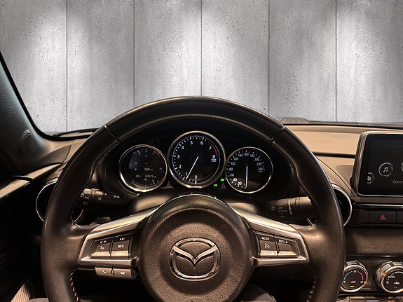 Mazda MX-5 13 of 20