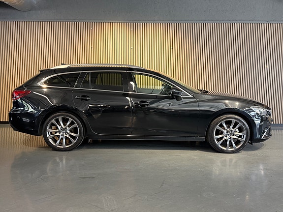 Mazda 6 3 of 5