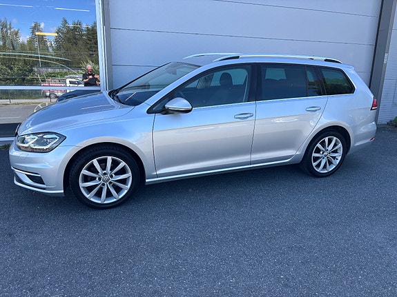 Volkswagen Golf VII 5 of 5