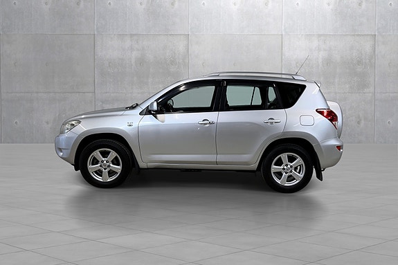 Toyota RAV4 5 of 5