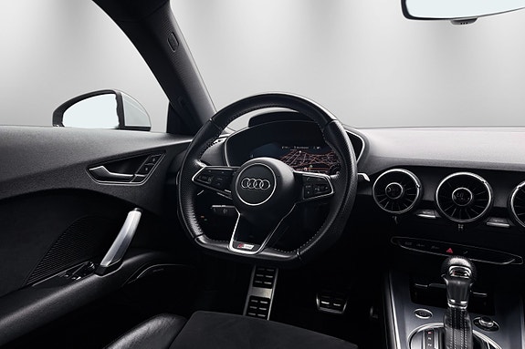 Audi TT 16 of 30