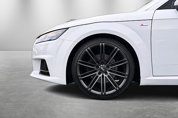 Audi TT 11 of 30