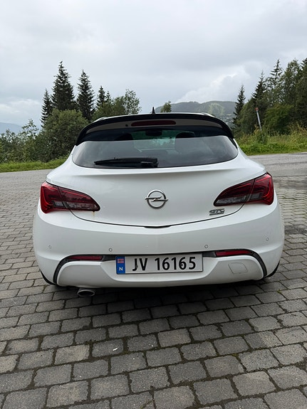 Opel Astra 4 of 5