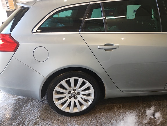 Opel Insignia 4 of 5