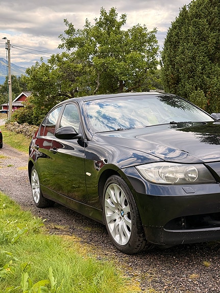 BMW 318d 9 of 30