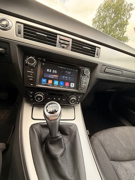 BMW 318d 24 of 30