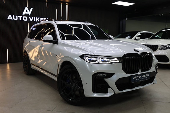 BMW X7 2 of 30