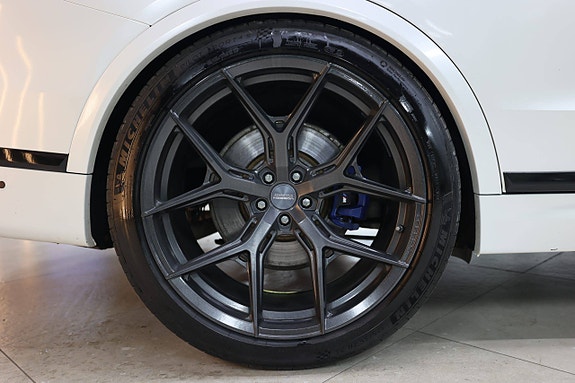 BMW X7 13 of 30