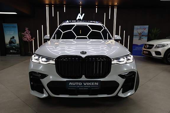 BMW X7 3 of 30