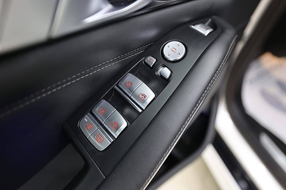 BMW X7 17 of 30