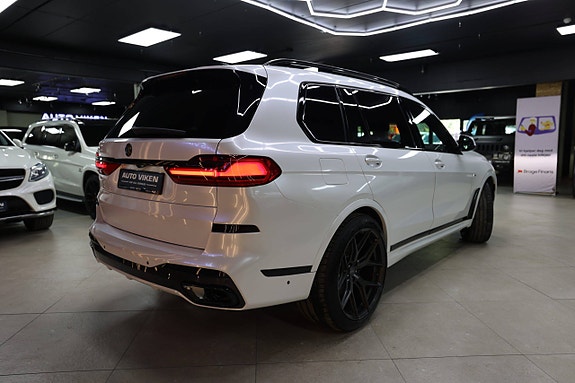 BMW X7 8 of 30