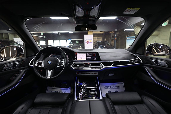 BMW X7 23 of 30