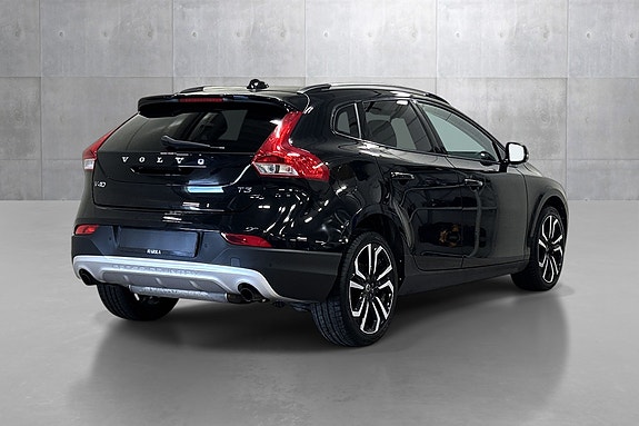 Volvo V40 Cross Country 5 of 5
