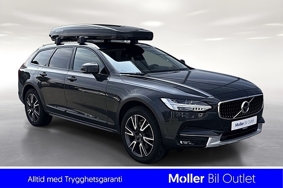 Volvo V90 Cross Country 3 of 5