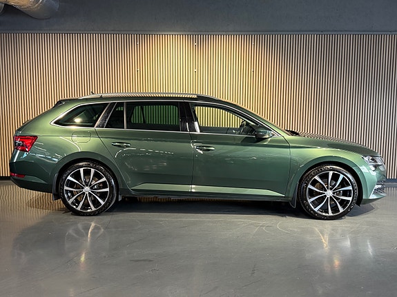 Skoda Superb 3 of 5
