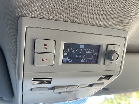 Volkswagen California 24 of 30