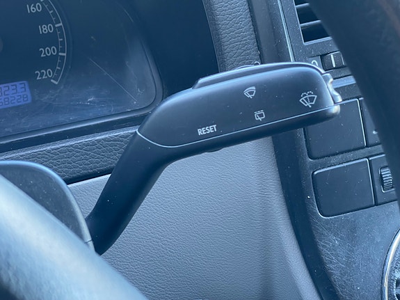 Volkswagen California 12 of 30