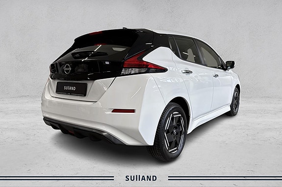 Nissan Leaf 5 of 5