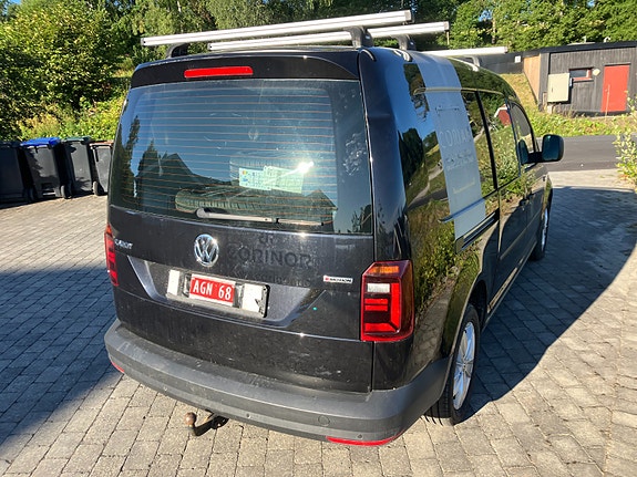 Volkswagen Caddy Maxi 4 of 5