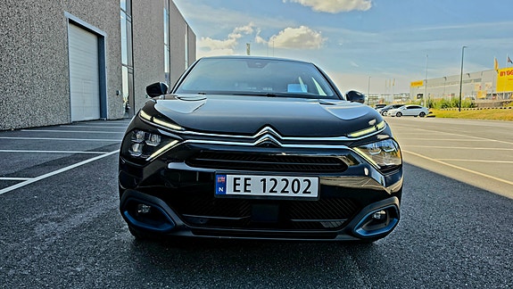 Citroen E-C4 3 of 5
