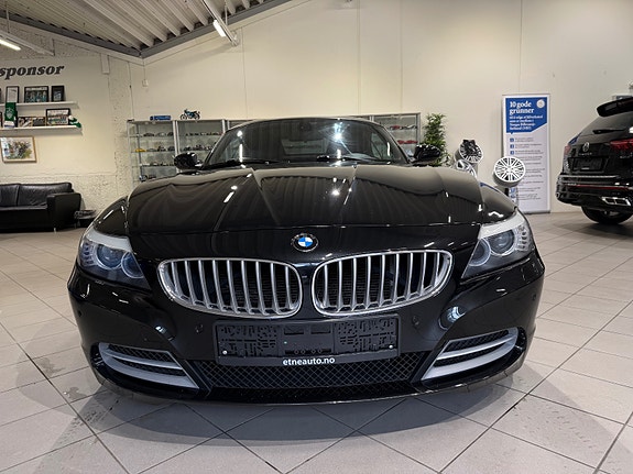 BMW Z4 2 of 5