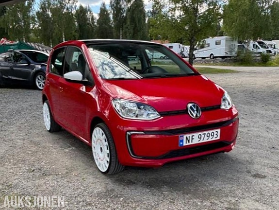 Volkswagen UP! 5 of 5