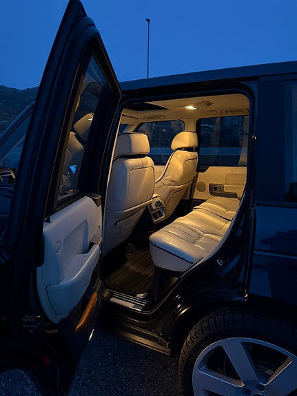Land Rover Range Rover 16 of 30