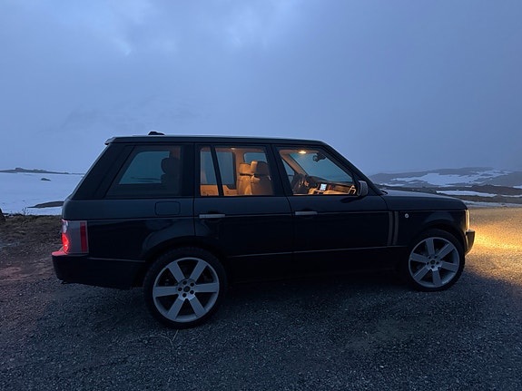 Land Rover Range Rover 19 of 30