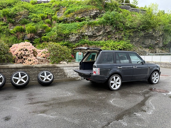Land Rover Range Rover 6 of 30