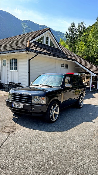 Land Rover Range Rover 2 of 30