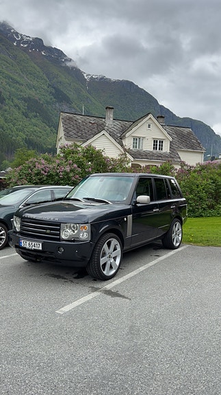 Land Rover Range Rover 11 of 30