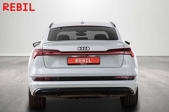 Audi e-tron Sportback 6 of 30