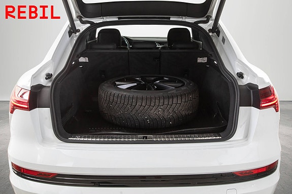 Audi e-tron Sportback 29 of 30
