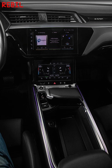 Audi e-tron Sportback 24 of 30