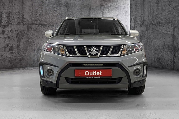 Suzuki Vitara 2 of 5