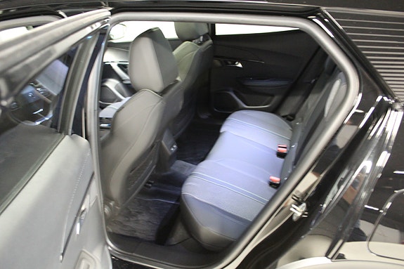 Peugeot 2008 8 of 22