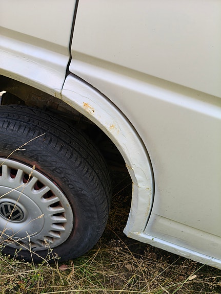 Volkswagen Caravelle 3 of 5